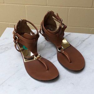 Vince Camuto VP Arentha gladiator sandal.